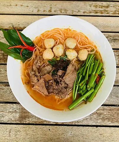 Hình ảnh Bún Thái bò và cá viên