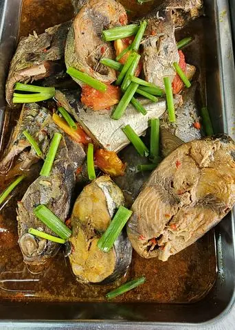 Hình ảnh Cá Ngừ Kho Tiêu