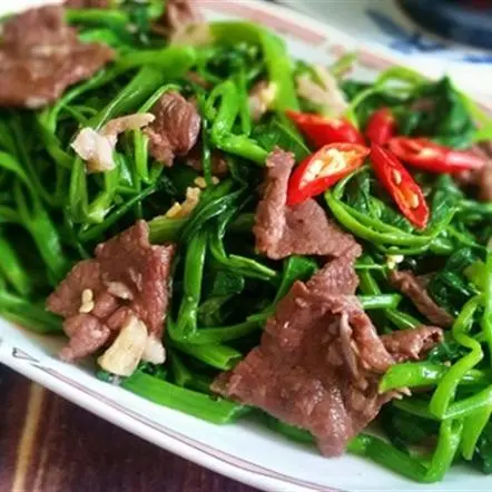 Hình ảnh Cơm rau muống xào thịt bò +canh