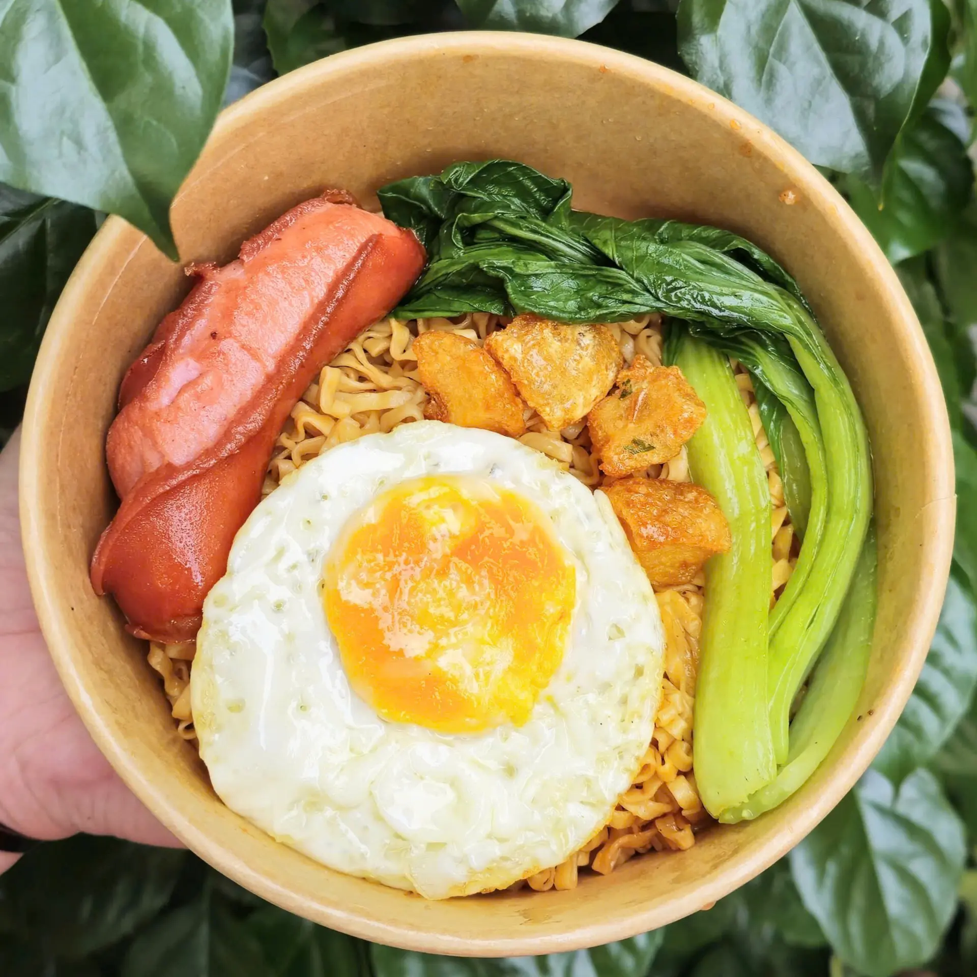 Hình ảnh Mì Trộn Xúc Xích