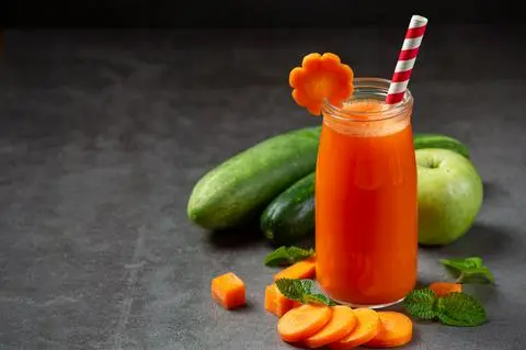 Hình ảnh ÉP CÀ RỐT