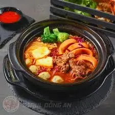 Hình ảnh Mì cay kim chi - bò ta
