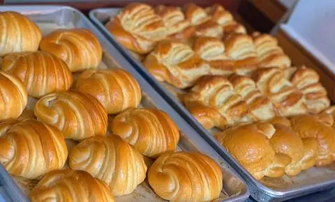 Hình ảnh Bánh mì cua 