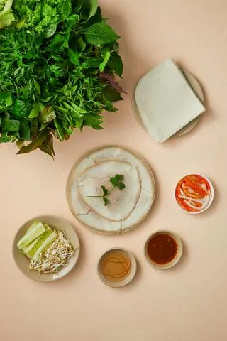Hình ảnh Bánh Tráng Thịt Đùi - 1 Người