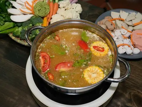 Hình ảnh Lẩu tomyum chay