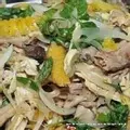 Hình ảnh Gà 1/2 con chặt xé lá chanh - gỏi - cháo