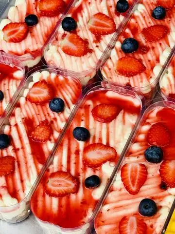 Hình ảnh Tiramisu Douyin dâu việt quất