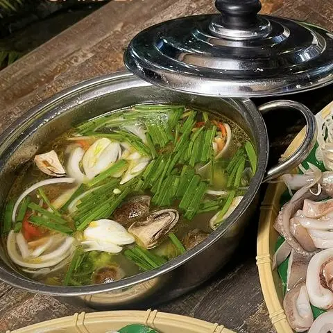 Hình ảnh Lẩu nấm hải sản