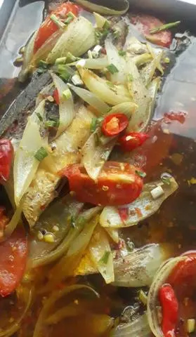 Hình ảnh cá sòng kho cà 