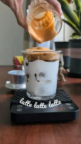 Hình ảnh Coffee latte oatside