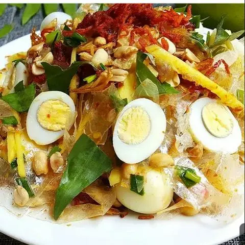 Hình ảnh bánh tráng trộn khô bò (cay nhé)