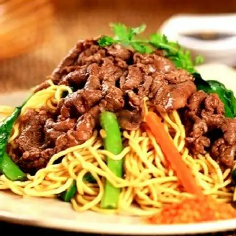 Hình ảnh Mì xào bò