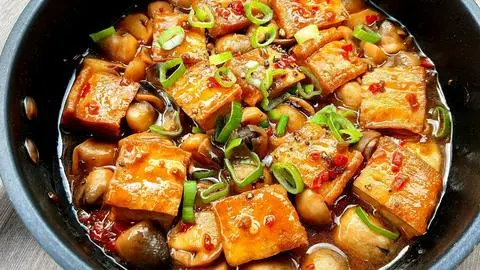 Hình ảnh Cơm Nấm Kho Đậu Hủ