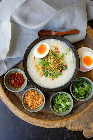 Hình ảnh Cháo trắng trứng muối - 1 trứng