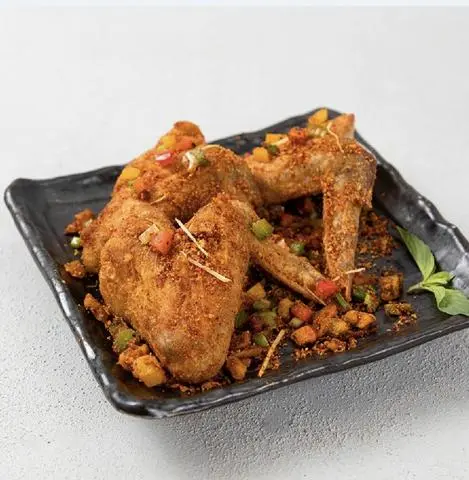 Hình ảnh Cánh Gà Rang Muối HK