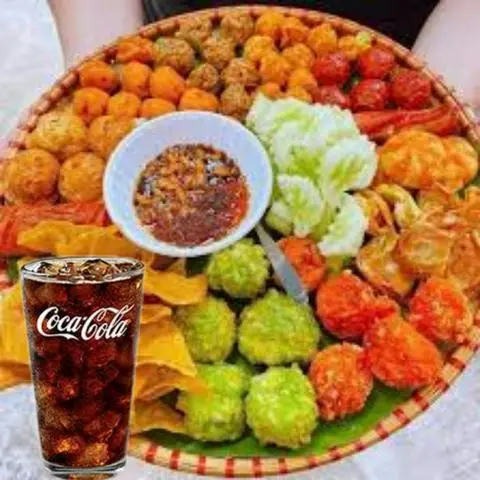 Hình ảnh Combo Cá Viên Chiên Phần Lớn Sốt Mắm Bơ Cay - 1 Nước Tuỳ Chọn