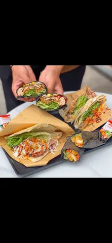 Hình ảnh tacos tôm 2 tầng trứng phô mai + coca + khoai tây