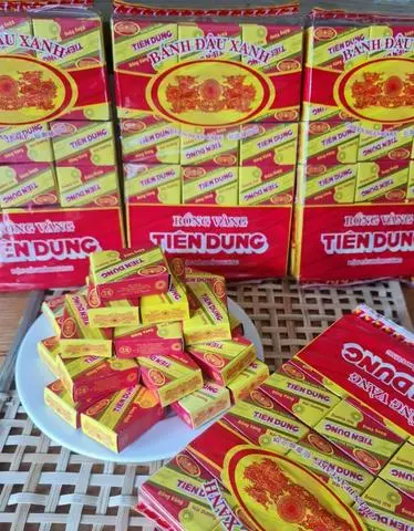 Hình ảnh Bánh đậu xanh rồng vàng 
