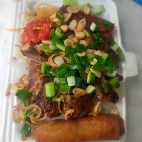 Hình ảnh Bún Thịt Nướng - Chả Giò 