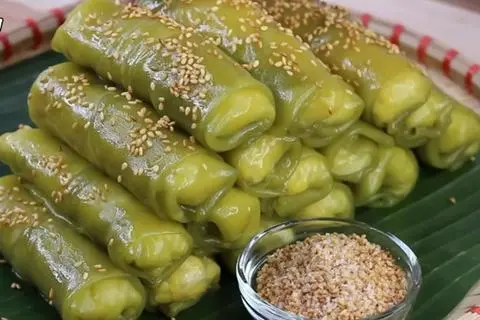 Hình ảnh Bánh Cuộn Lá Dứa Nước Cốt Dừa