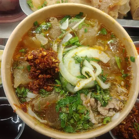 Hình ảnh Phở tái gân