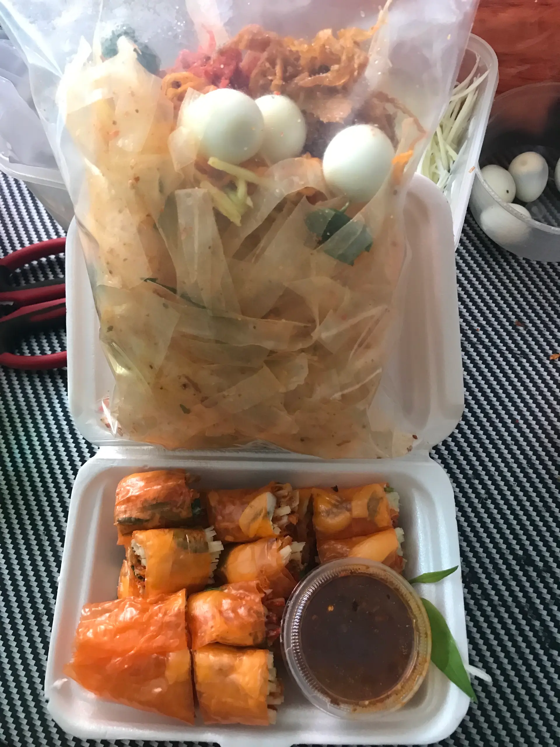 Hình ảnh bánh tráng cuốn đặt biệt 