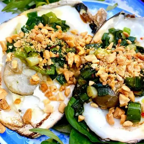 Hình ảnh Hàu nướng mỡ hành