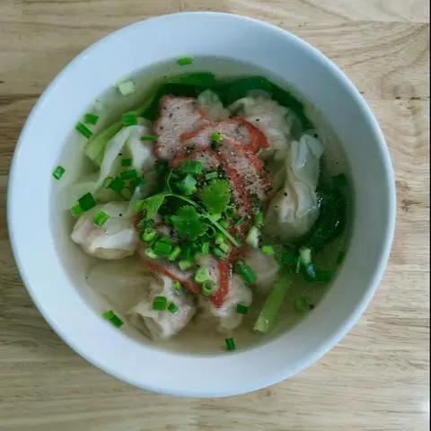 Hình ảnh Súp hoành thánh