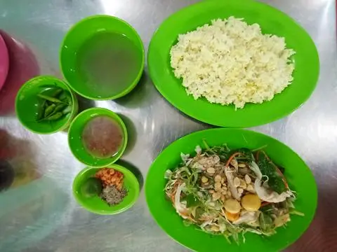 Hình ảnh Cơm gỏi gà