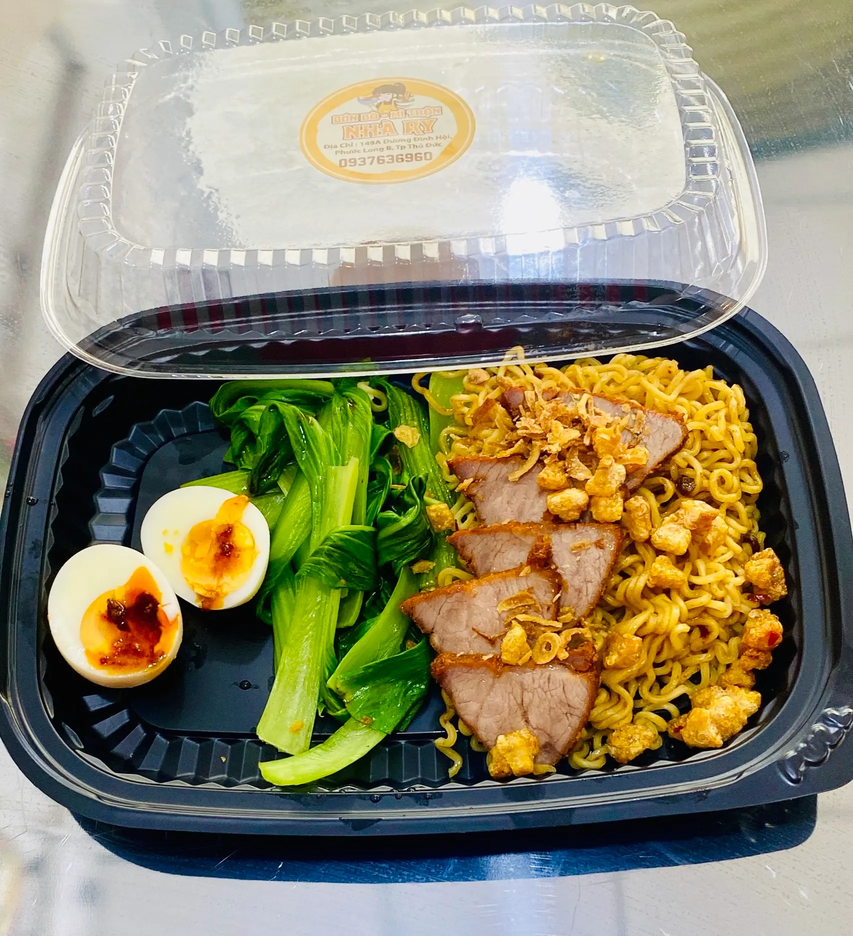 Hình ảnh Mì trộn đặc biệt