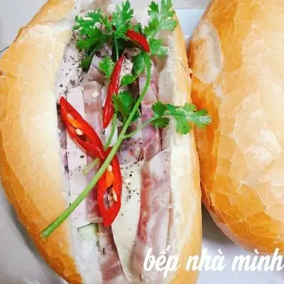 Hình ảnh Bánh Mì Giò Thủ