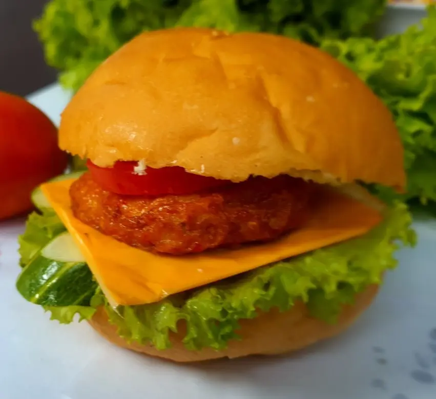 Hình ảnh Hamburger Hải Sản + Phô Mai Lát