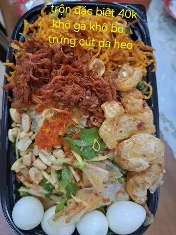 Hình ảnh bánh tráng trộn đặc biệt siêu topping ..