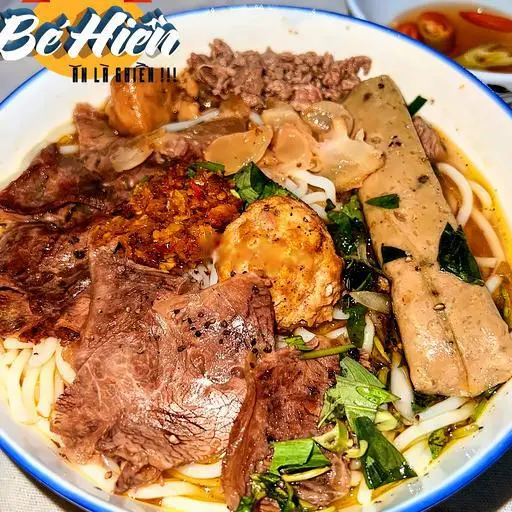Hình ảnh Bún bò đầy đủ không giò