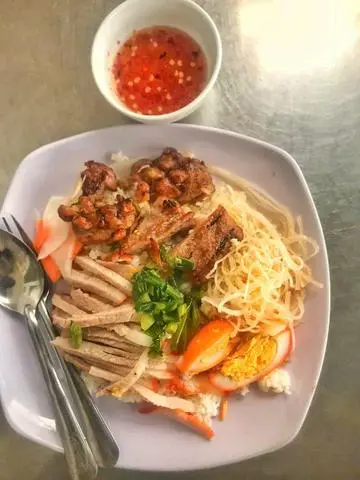 Hình ảnh cơm tấm long xuyên sườn đặc biệt