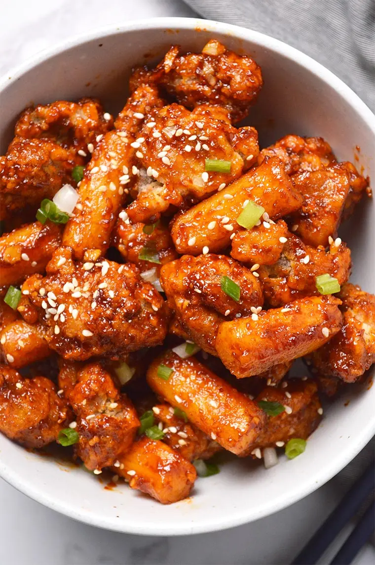 Hình ảnh Gà Tokbokki sốt Hàn