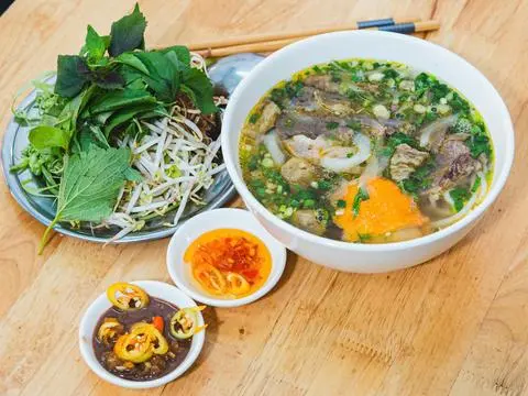 Hình ảnh Bún Bò Nạm (Không Chả)