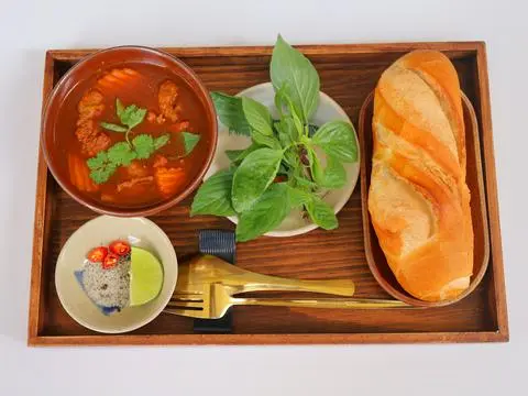 Hình ảnh Bò kho nhà Gạch
