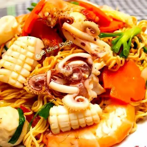Hình ảnh Mì xào hải sản  Đặc Biệt