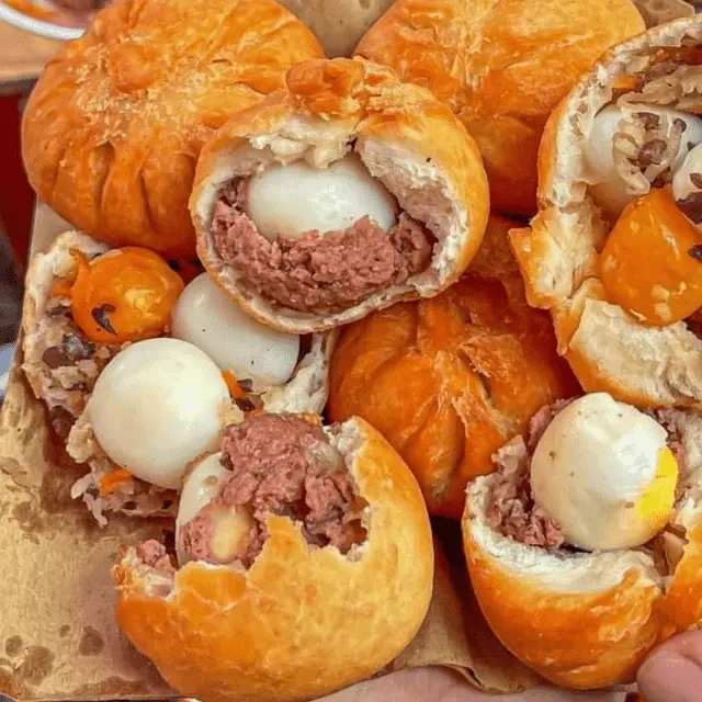 Hình ảnh bánh pate trứng muối