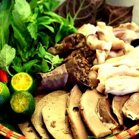 Hình ảnh Lòng thập cẩm chiên + mắm tôm