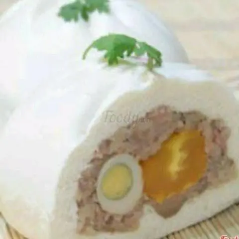 Hình ảnh Bánh bao  2 trứng cút 