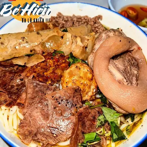 Hình ảnh Bún bò đặc biệt