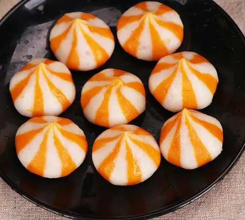 Hình ảnh Bánh Bao Cá Hồi Chiên 
