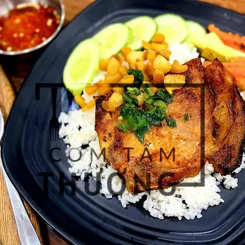 Hình ảnh Cơm Sườn Nướng - Miếng Lớn