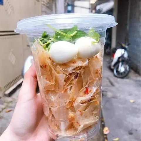 Hình ảnh Bánh tráng trộn bơ tỏi