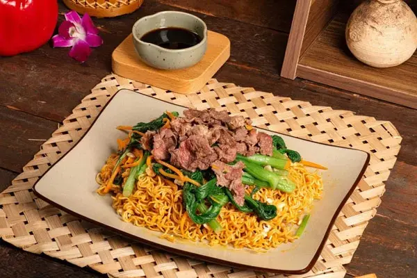 Hình ảnh Mì xào bò