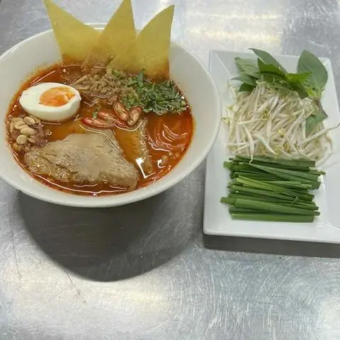 Hình ảnh Hủ tiếu Thái kèm 1 nước