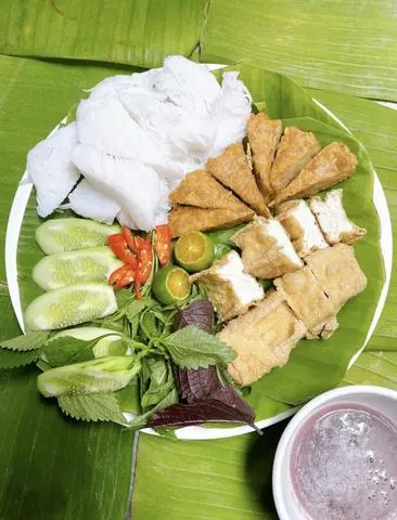 Hình ảnh bún đậu chả cốm