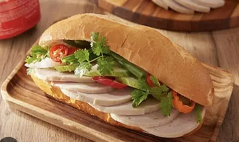 Hình ảnh Bánh mì Chả Lụa muối tiêu Đặc biệt